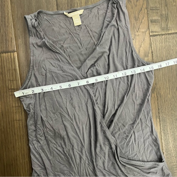 Banana Republic Sleeveless Top - Picture 12 of 14